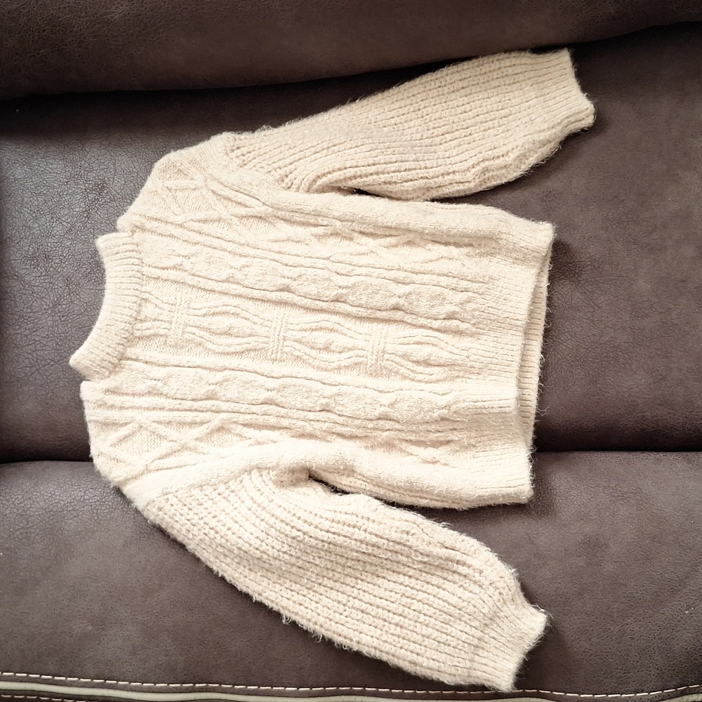 ZARA Boys size 3-4 yrs cable knit sweater